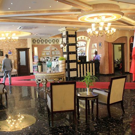 Boulevard Palace Hotel Monrovia Exteriér fotografie