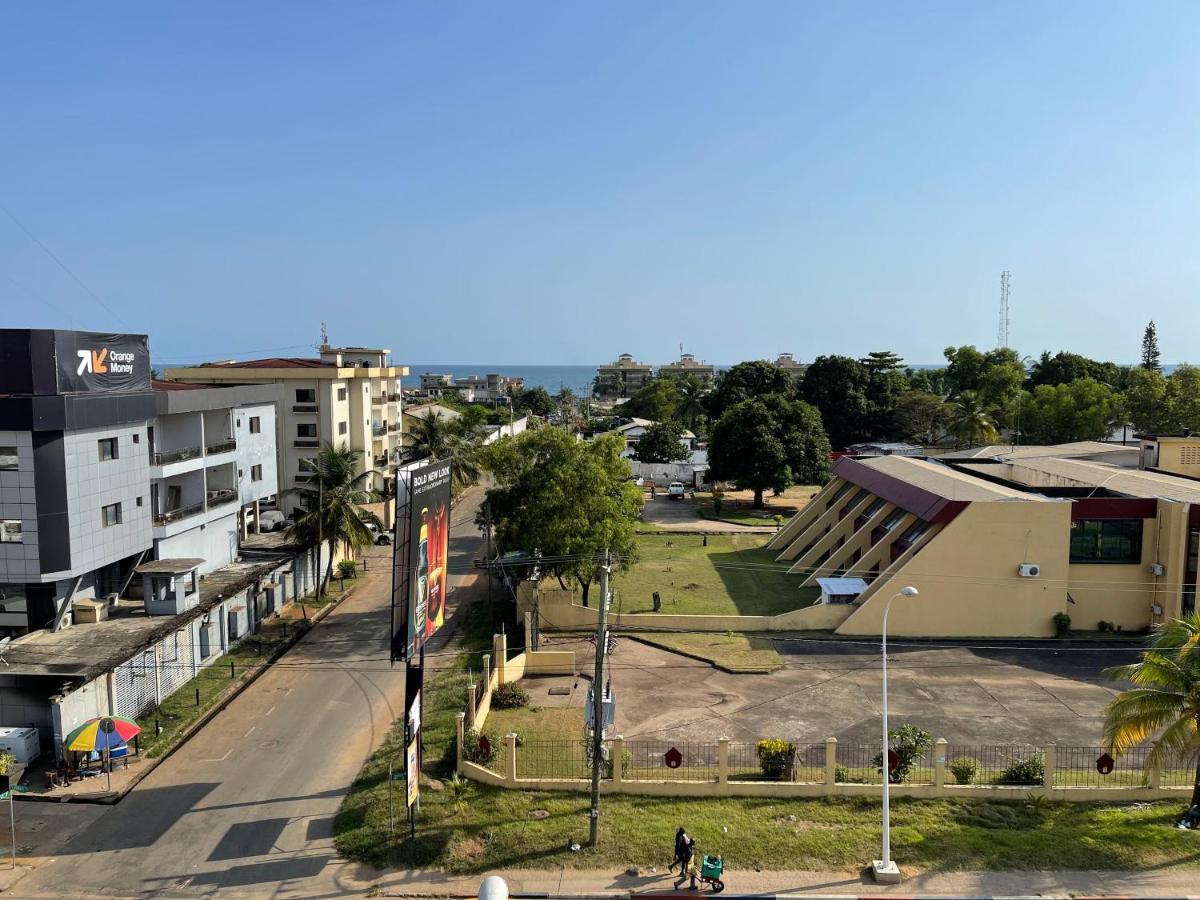 Boulevard Palace Hotel Monrovia Exteriér fotografie