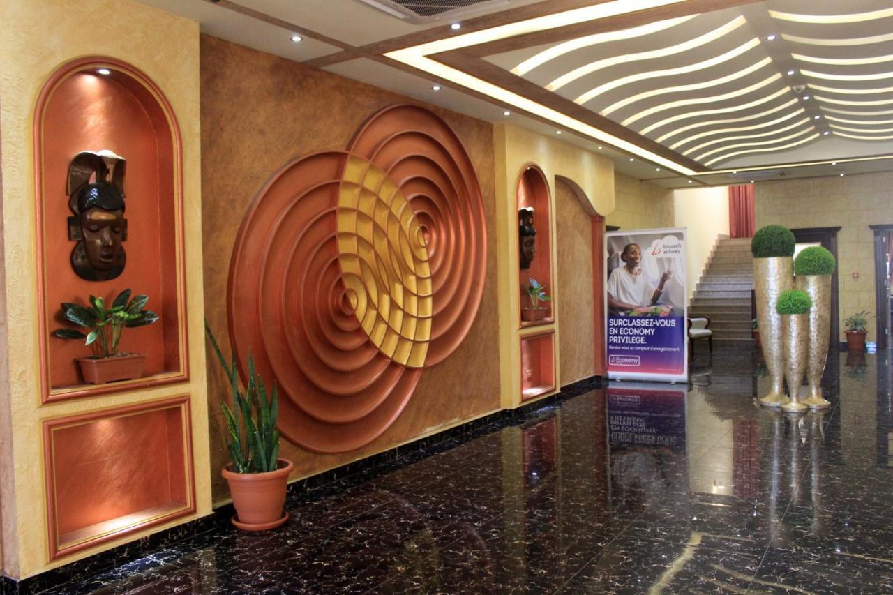 Boulevard Palace Hotel Monrovia Exteriér fotografie